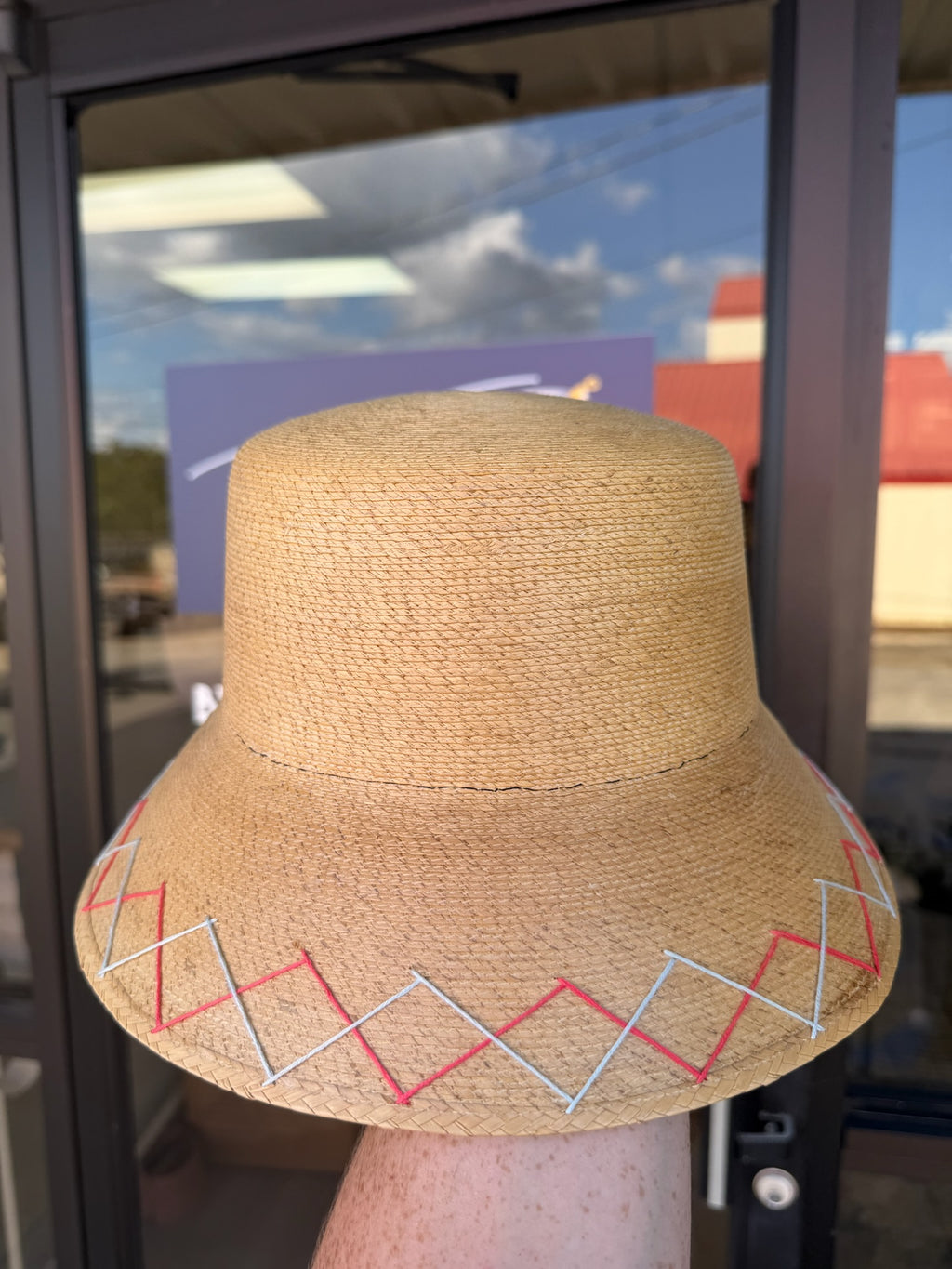 Bucket - Natural Palm - 2 Zig Zags
