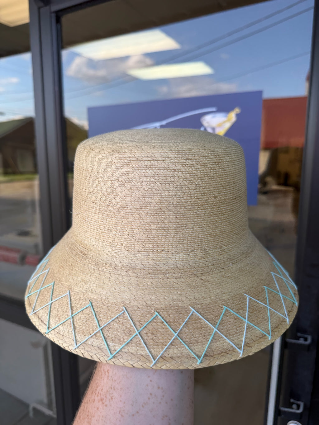 Bucket - Natural Palm - 2 Zig Zag