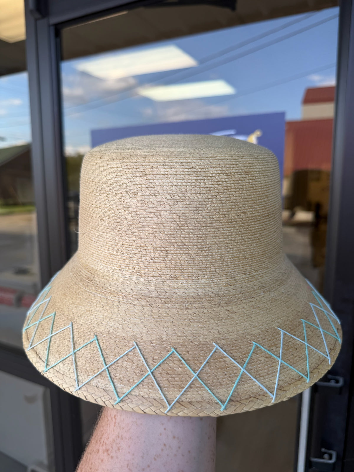 Bucket - Natural Palm - 2 Zig Zag