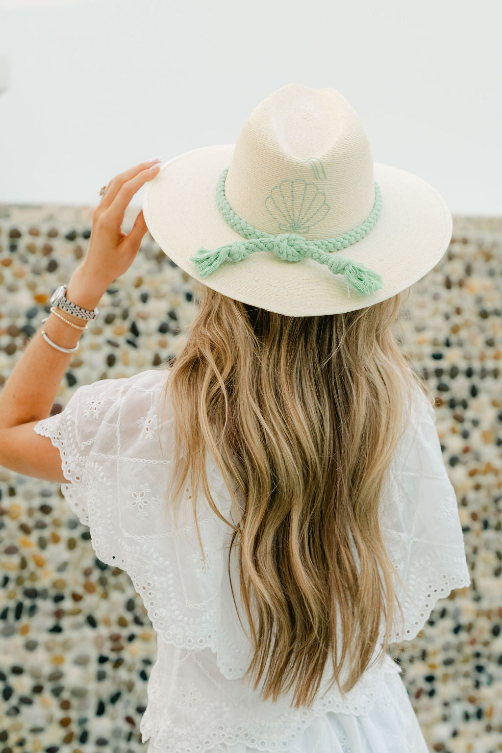 White Palm - Green Shell